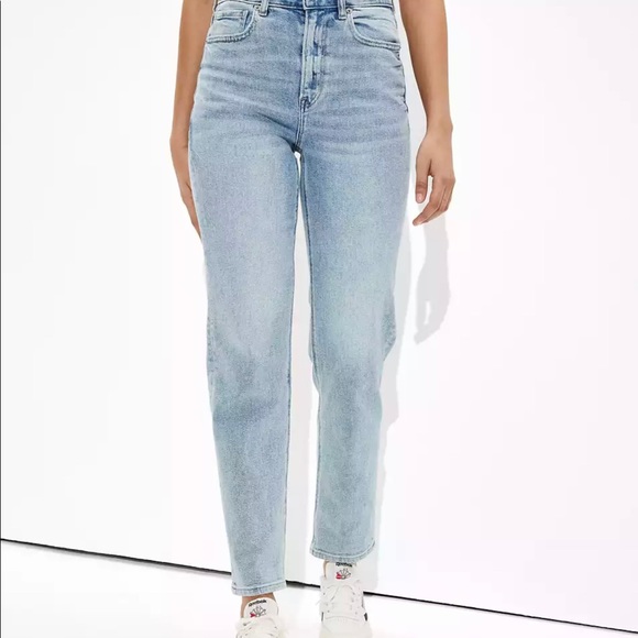 American Eagle Outfitters Denim - American Eagle Light Wash Mom Jeans